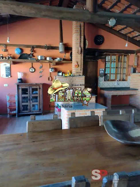 Chácara com 5 quartos à venda, 4500m2 em Ibiuna - SP - imagem 3 Foto 3 de Chácara com 5 quartos à venda, 4500m2 em Ibiuna - SP