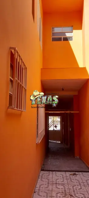 Foto 1 de Sobrado com 3 quartos à venda, 240m2 em Vila Campanela, São Paulo - SP