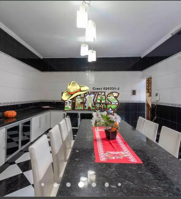 Sobrado com 5 quartos à venda, 900m2 em Vila Marieta, São Paulo - SP - imagem 6 Foto 6 de Sobrado com 5 quartos à venda, 900m2 em Vila Marieta, São Paulo - SP