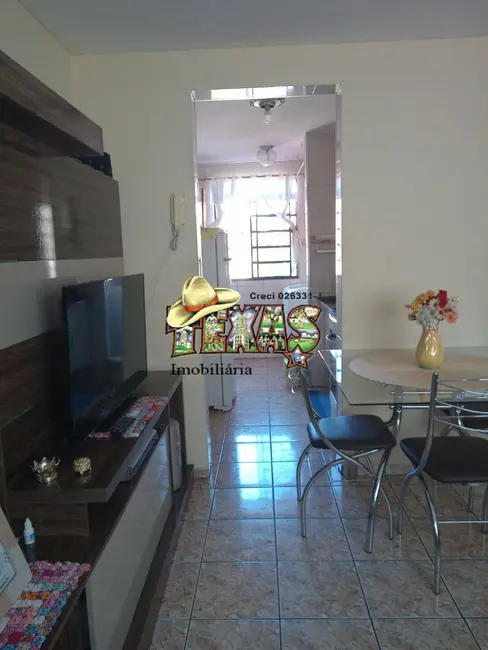 Foto 1 de Apartamento com 2 quartos à venda, 48m2 em Guaianazes, São Paulo - SP