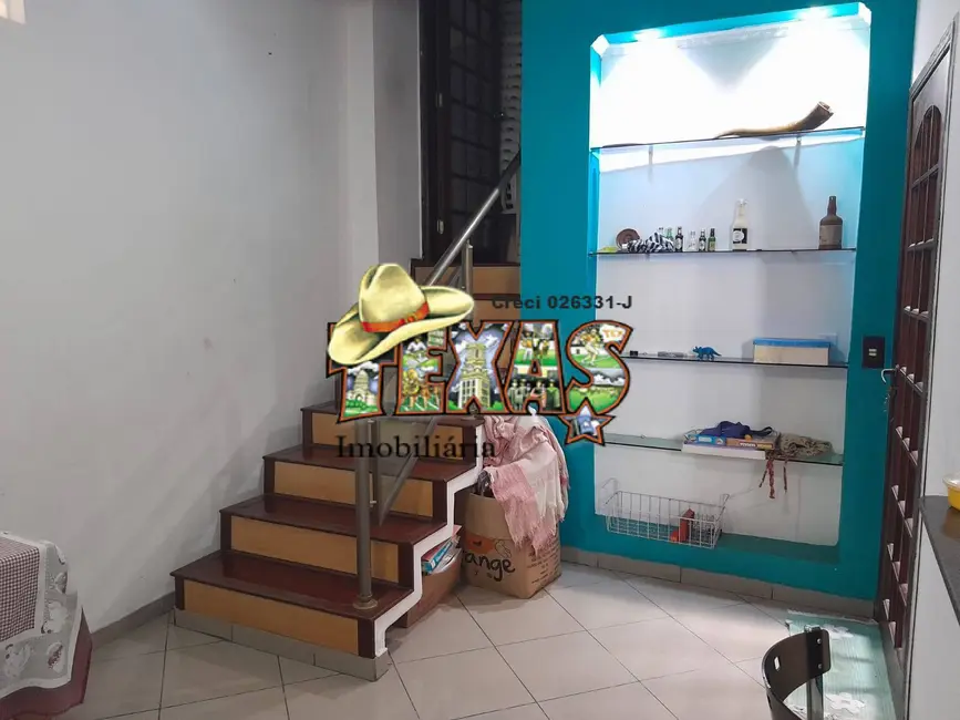 Foto 9 de Sobrado com 5 quartos à venda, 300m2 em Lajeado, São Paulo - SP