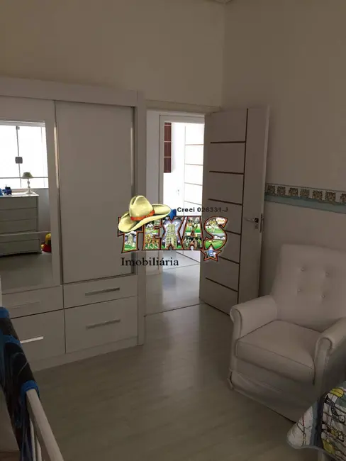 Foto 4 de Casa com 4 quartos à venda, 330m2 em Centro, Tres Coracoes - MG