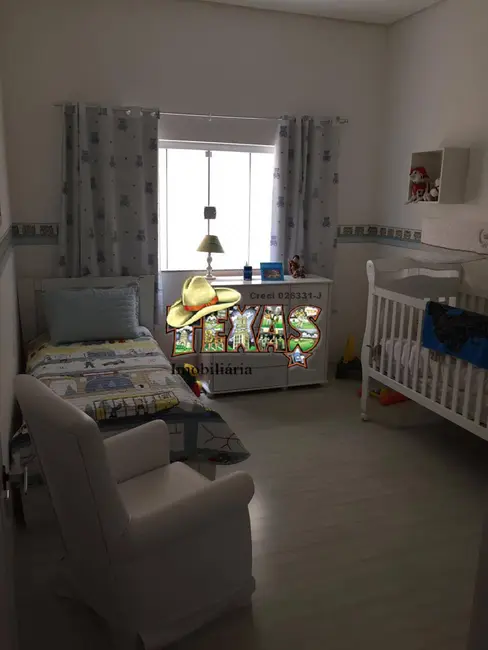 Foto 6 de Casa com 4 quartos à venda, 330m2 em Centro, Tres Coracoes - MG