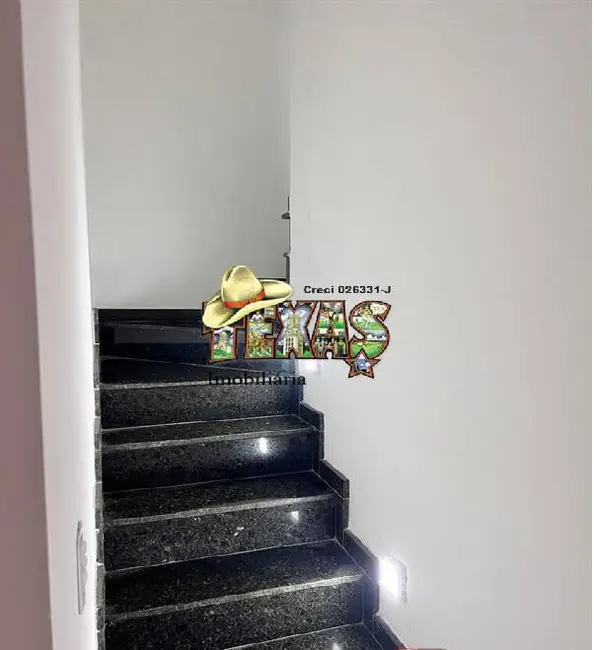 Sobrado com 4 quartos à venda, 166m2 em Penha de França, São Paulo - SP - imagem 3 Foto 3 de Sobrado com 4 quartos à venda, 166m2 em Penha de França, São Paulo - SP