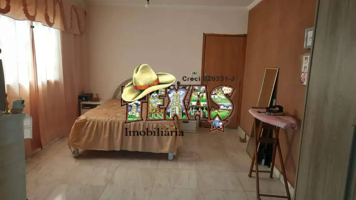 Sobrado com 2 quartos à venda, 100m2 em Jardim Pedra Mar, Jacarei - SP - imagem 3 Foto 3 de Sobrado com 2 quartos à venda, 100m2 em Jardim Pedra Mar, Jacarei - SP