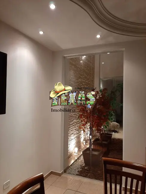 Foto 6 de Sobrado com 3 quartos à venda, 240m2 em Burgo Paulista, São Paulo - SP