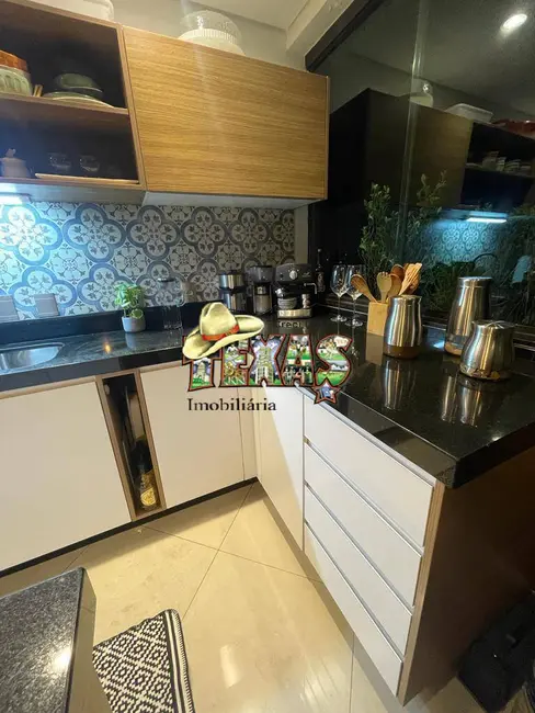 Foto 3 de Casa com 4 quartos à venda, 200m2 em Jardim Brasília (Zona Leste), São Paulo - SP