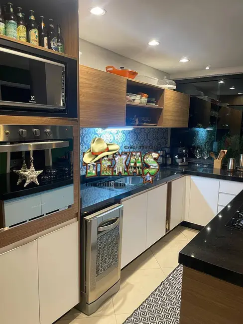 Foto 8 de Casa com 4 quartos à venda, 200m2 em Jardim Brasília (Zona Leste), São Paulo - SP