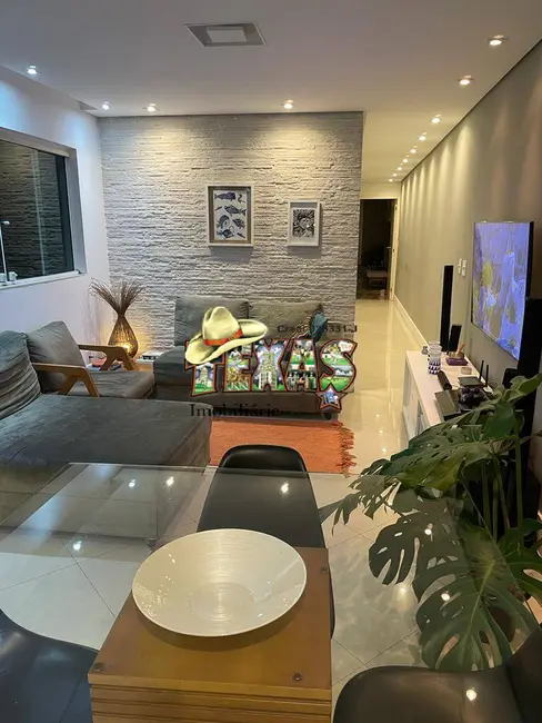 Foto 5 de Casa com 4 quartos à venda, 200m2 em Jardim Brasília (Zona Leste), São Paulo - SP