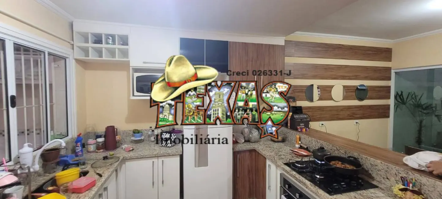 Casa com 3 quartos à venda, 126m2 em Jardim Laone, São Paulo - SP - imagem 4 Foto 4 de Casa com 3 quartos à venda, 126m2 em Jardim Laone, São Paulo - SP