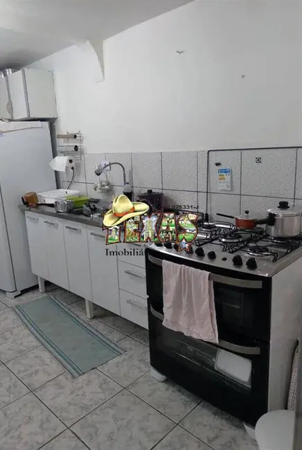 Casa com 3 quartos à venda, 175m2 em Conjunto Residencial Prestes Maia, São Paulo - SP - imagem 4 Foto 4 de Casa com 3 quartos à venda, 175m2 em Conjunto Residencial Prestes Maia, São Paulo - SP