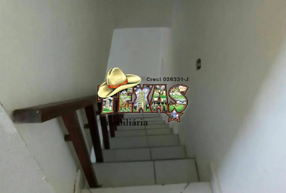 Sobrado com 3 quartos à venda, 81m2 em Centro, Bertioga - SP - imagem 3 Foto 3 de Sobrado com 3 quartos à venda, 81m2 em Centro, Bertioga - SP