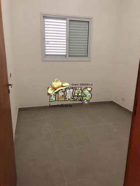 Foto 2 de Casa com 2 quartos para alugar, 69m2 em Jardim Itapemirim, São Paulo - SP