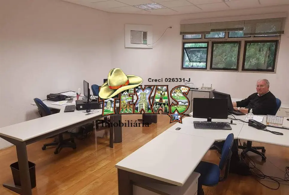 Sobrado com 2 quartos para alugar, 600m2 em Vila Esperança, São Paulo - SP - imagem 5 Foto 5 de Sobrado com 2 quartos para alugar, 600m2 em Vila Esperança, São Paulo - SP