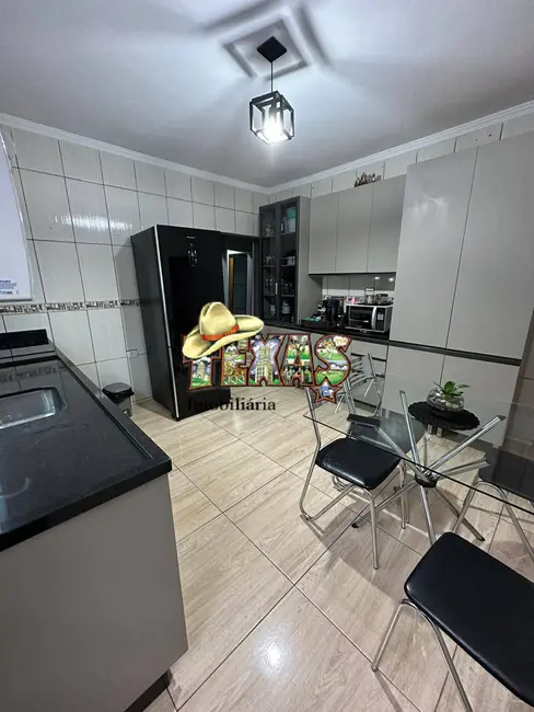 Foto 1 de Casa com 3 quartos à venda, 250m2 em Jardim Ikes, Itaquaquecetuba - SP