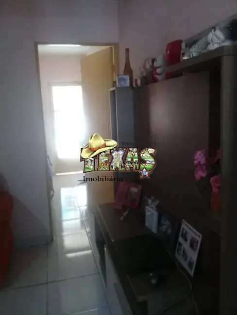 Sobrado com 2 quartos à venda, 150m2 em Conjunto Residencial José Bonifácio, São Paulo - SP - imagem 8 Foto 8 de Sobrado com 2 quartos à venda, 150m2 em Conjunto Residencial José Bonifácio, São Paulo - SP