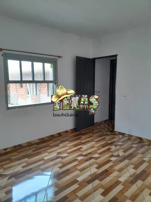 Casa com 1 quarto à venda em Cidade Antônio Estevão de Carvalho, São Paulo - SP - imagem 1 Foto 1 de Casa com 1 quarto à venda em Cidade Antônio Estevão de Carvalho, São Paulo - SP