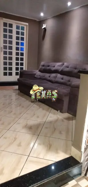 Foto 4 de Casa com 2 quartos à venda, 176m2 em Pedro De Toledo - SP