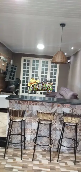 Foto 6 de Casa com 2 quartos à venda, 176m2 em Pedro De Toledo - SP