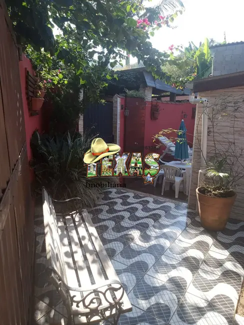 Foto 2 de Casa com 2 quartos à venda, 176m2 em Pedro De Toledo - SP