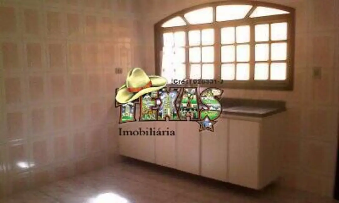 Foto 1 de Casa com 1 quarto para alugar, 80m2 em Jardim Danfer, São Paulo - SP