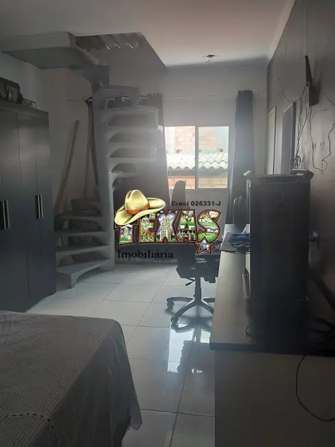 Sobrado com 3 quartos à venda, 90m2 em Conjunto Habitacional A E Carvalho, São Paulo - SP - imagem 2 Foto 2 de Sobrado com 3 quartos à venda, 90m2 em Conjunto Habitacional A E Carvalho, São Paulo - SP