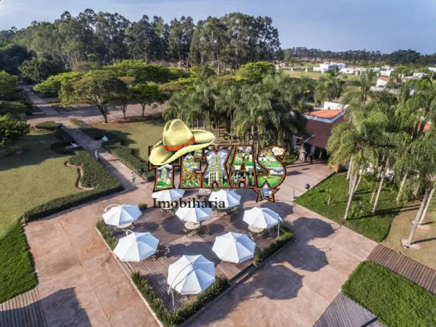 Foto 1 de Terreno / Lote à venda, 120m2 em Aguas De Santa Barbara - SP