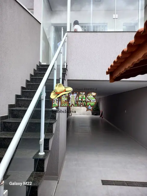 Foto 1 de Sobrado com 3 quartos à venda, 180m2 em Vila São Geraldo, São Paulo - SP