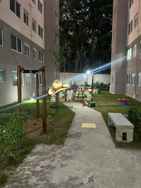 Foto 2 de Apartamento com 2 quartos para alugar, 40m2 em Jardim Helian, São Paulo - SP