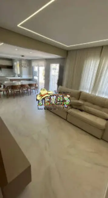 Foto 3 de Casa de Condomínio com 3 quartos à venda, 147m2 em Chácara do Solar III, Santana De Parnaiba - SP