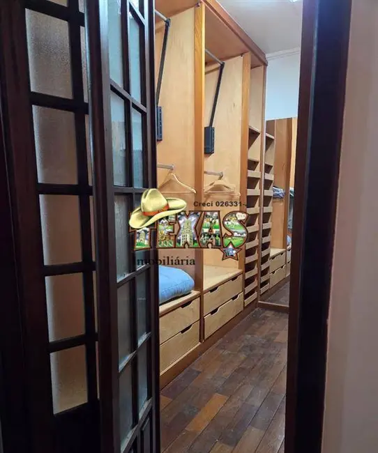 Sobrado com 3 quartos à venda, 303m2 em Chácara Belenzinho, São Paulo - SP - imagem 4 Foto 4 de Sobrado com 3 quartos à venda, 303m2 em Chácara Belenzinho, São Paulo - SP