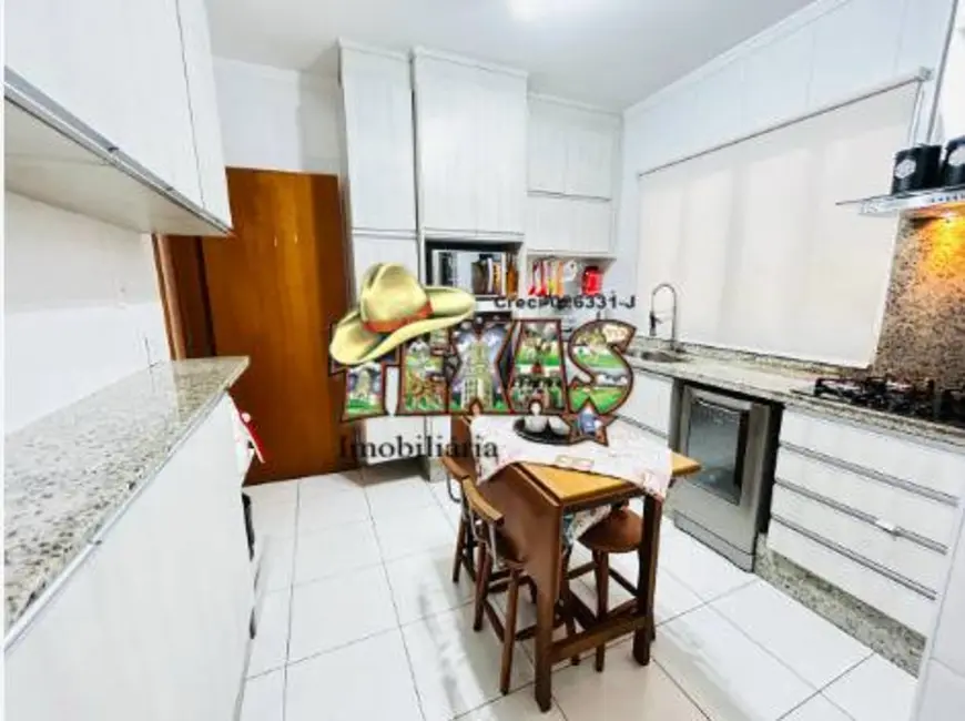 Foto 3 de Casa de Condomínio com 3 quartos à venda, 350m2 em Cidade Mãe do Céu, São Paulo - SP