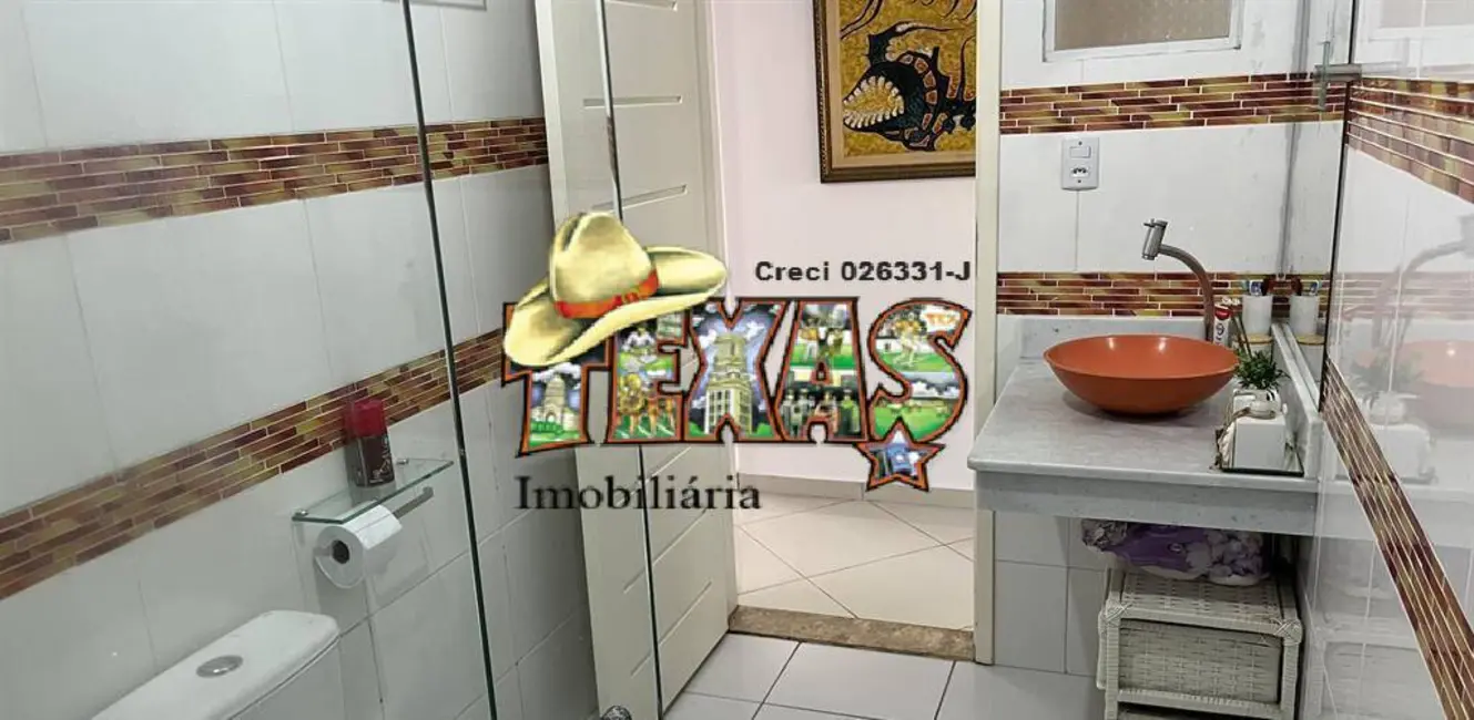 Foto 4 de Casa com 4 quartos à venda, 206m2 em Peruibe - SP