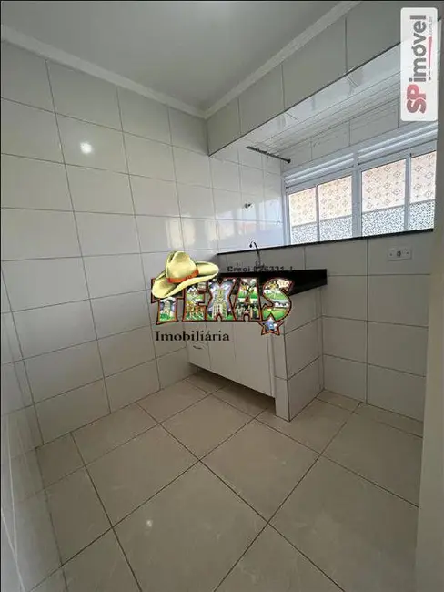 Foto 2 de Apartamento com 1 quarto para alugar, 28m2 em Vila Antonieta, São Paulo - SP