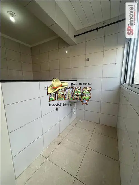 Foto 9 de Apartamento com 1 quarto para alugar, 28m2 em Vila Antonieta, São Paulo - SP