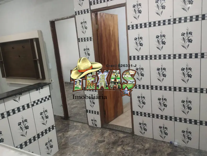 Casa com 2 quartos para alugar, 35m2 em Jardim das Camélias, São Paulo - SP - imagem 1 Foto 1 de Casa com 2 quartos para alugar, 35m2 em Jardim das Camélias, São Paulo - SP