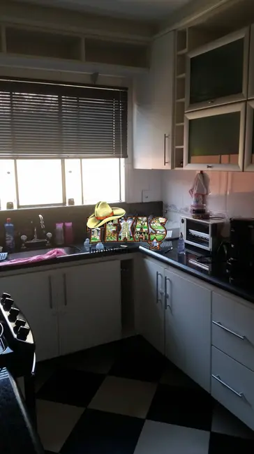 Foto 2 de Sobrado com 3 quartos à venda, 144m2 em Vila Salete, São Paulo - SP