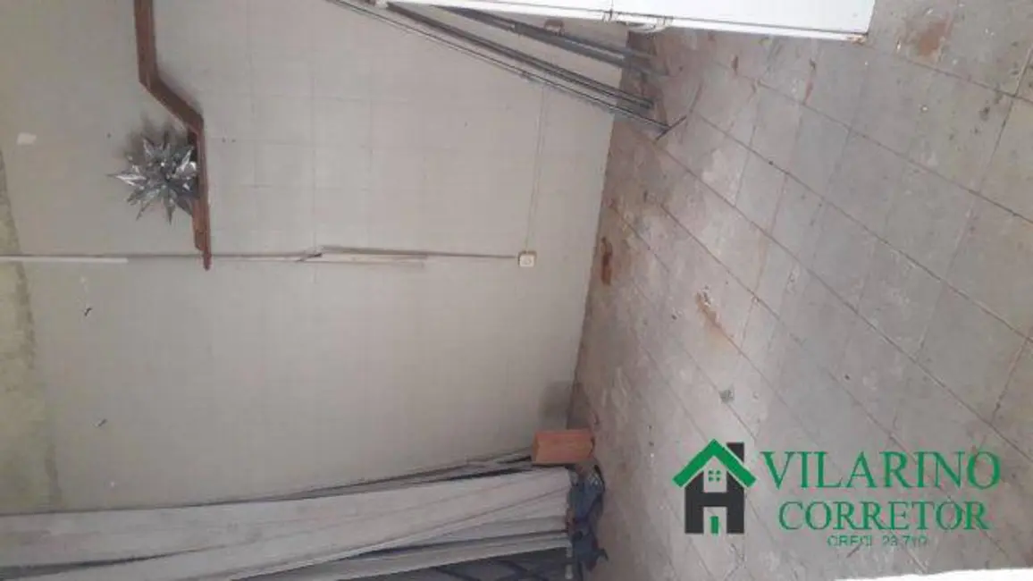 Armazém / Galpão para alugar, 300m2 em Graça, Belo Horizonte - MG - imagem 8 Foto 8 de Armazém / Galpão para alugar, 300m2 em Graça, Belo Horizonte - MG