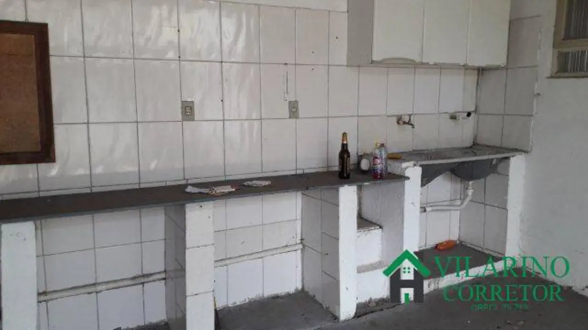 Armazém / Galpão para alugar, 300m2 em Graça, Belo Horizonte - MG - imagem 9 Foto 9 de Armazém / Galpão para alugar, 300m2 em Graça, Belo Horizonte - MG