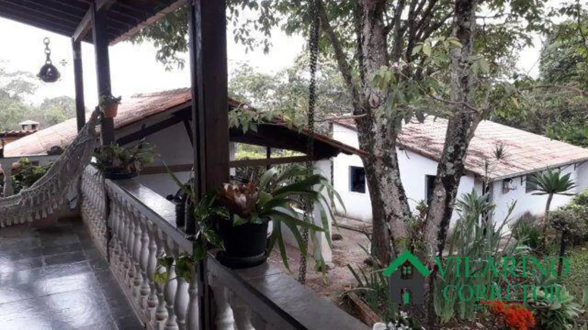 Foto 2 de Sítio / Rancho com 5 quartos à venda, 200m2 em Caete - MG
