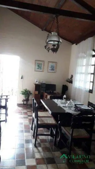 Foto 5 de Sítio / Rancho com 5 quartos à venda, 200m2 em Caete - MG