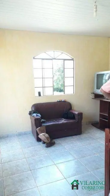 Fazenda / Haras com 3 quartos à venda, 120m2 em Oliveira - MG - imagem 4 Foto 4 de Fazenda / Haras com 3 quartos à venda, 120m2 em Oliveira - MG