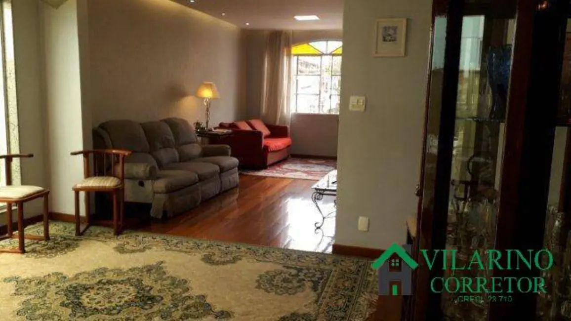 Foto 2 de Apartamento com 4 quartos à venda, 212m2 em Belo Horizonte - MG