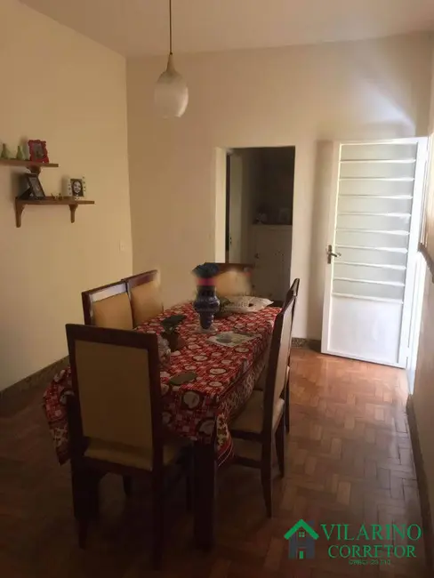 Casa com 7 quartos à venda, 198m2 em Colégio Batista, Belo Horizonte - MG - imagem 6 Foto 6 de Casa com 7 quartos à venda, 198m2 em Colégio Batista, Belo Horizonte - MG