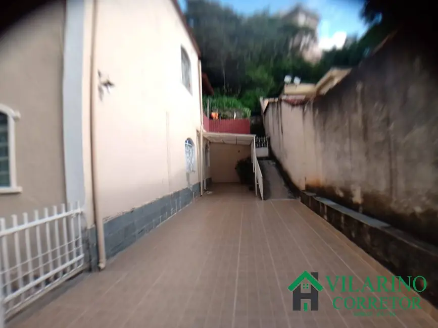 Casa com 3 quartos à venda, 336m2 em Graça, Belo Horizonte - MG - imagem 4 Foto 4 de Casa com 3 quartos à venda, 336m2 em Graça, Belo Horizonte - MG