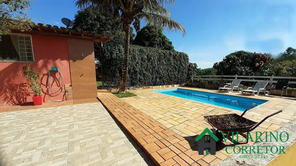 Sítio / Rancho com 3 quartos à venda, 1068m2 em Pedro Leopoldo - MG - imagem 4 Foto 4 de Sítio / Rancho com 3 quartos à venda, 1068m2 em Pedro Leopoldo - MG