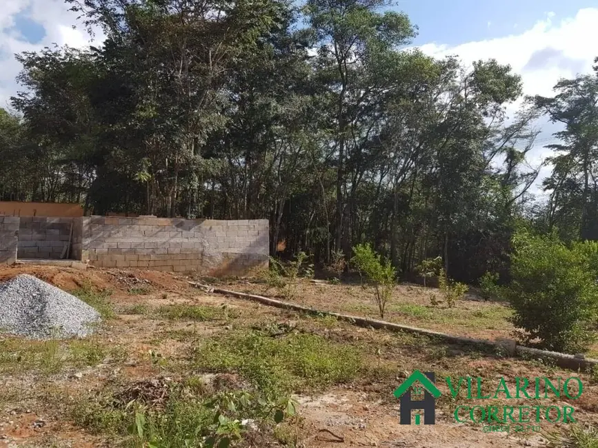 Sítio / Rancho com 3 quartos à venda, 2800m2 em Bonfim - MG - imagem 6 Foto 6 de Sítio / Rancho com 3 quartos à venda, 2800m2 em Bonfim - MG
