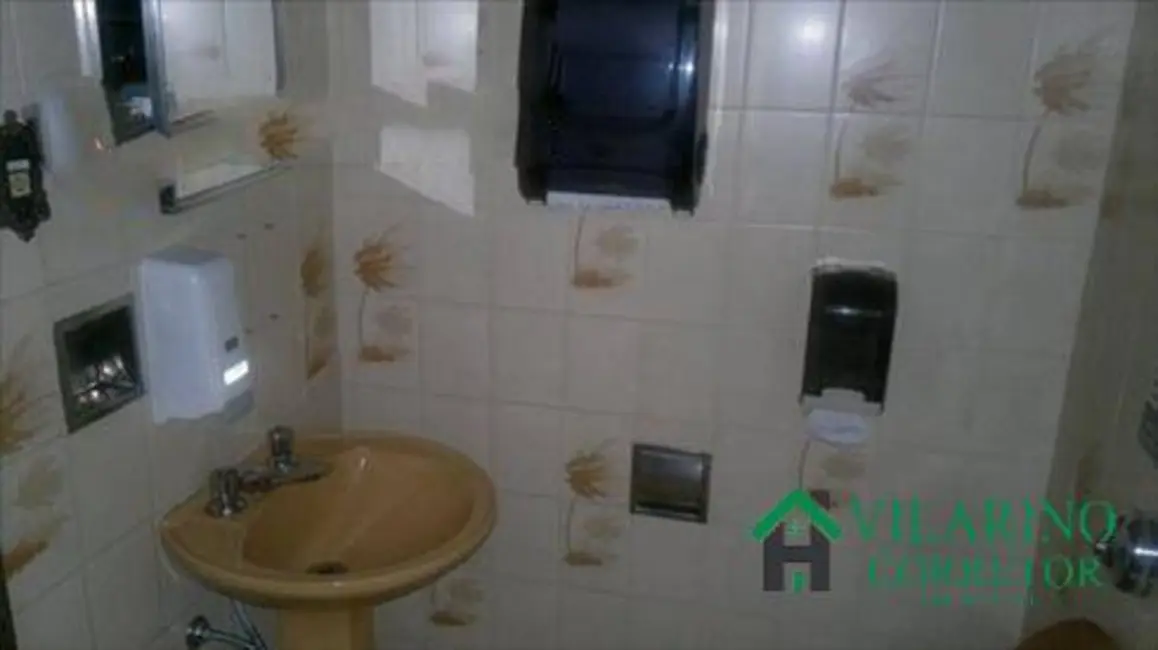 Casa com 6 quartos à venda em Centro, Pedro Leopoldo - MG - imagem 6 Foto 6 de Casa com 6 quartos à venda em Centro, Pedro Leopoldo - MG