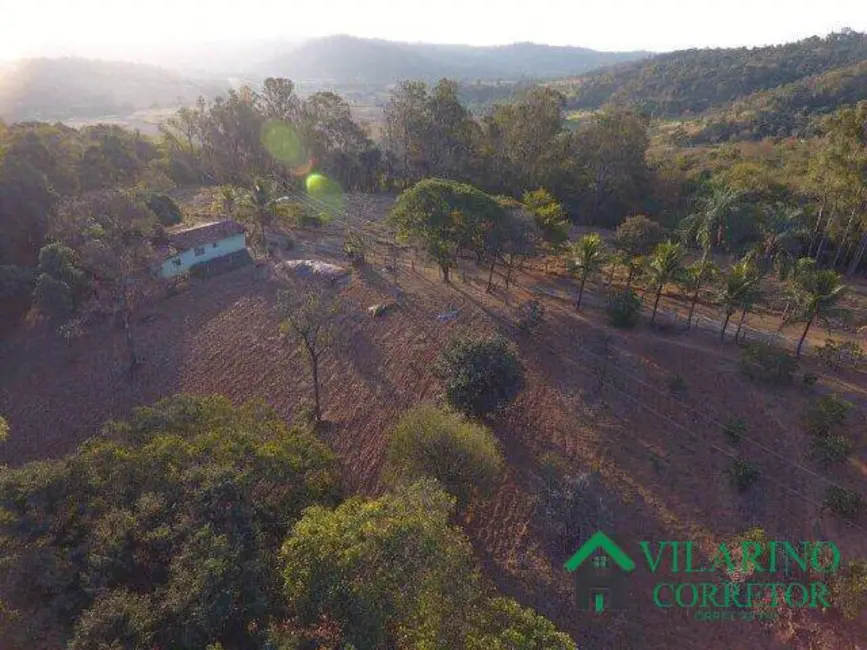 Fazenda / Haras com 6 quartos à venda, 400m2 em Centro, Pedro Leopoldo - MG - imagem 3 Foto 3 de Fazenda / Haras com 6 quartos à venda, 400m2 em Centro, Pedro Leopoldo - MG