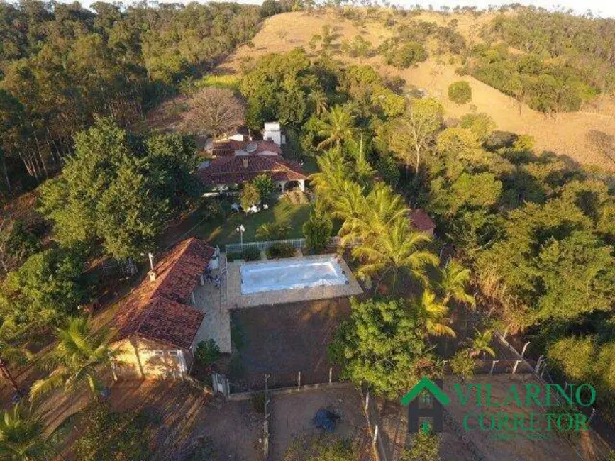 Fazenda / Haras com 6 quartos à venda, 400m2 em Centro, Pedro Leopoldo - MG - imagem 8 Foto 8 de Fazenda / Haras com 6 quartos à venda, 400m2 em Centro, Pedro Leopoldo - MG